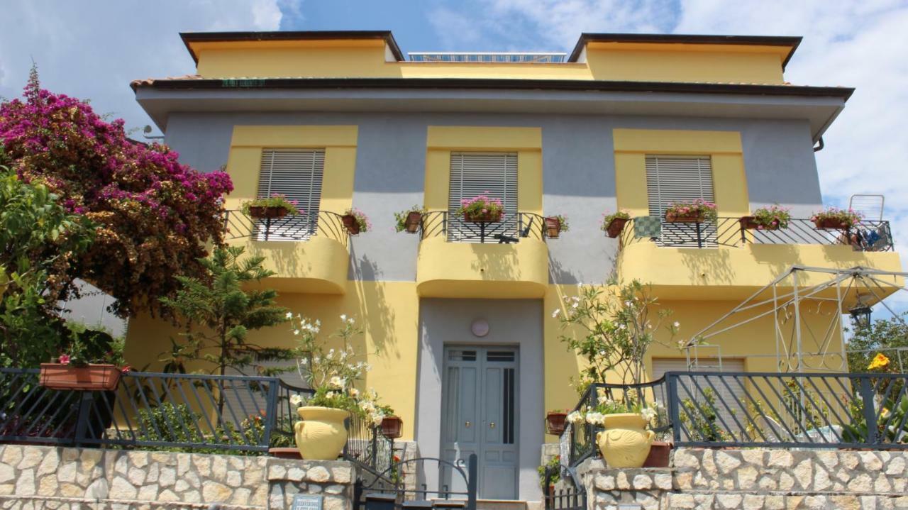 Appartement By The Sea In Scario Extérieur photo
